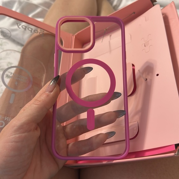 Phone case - Picture 2 of 4